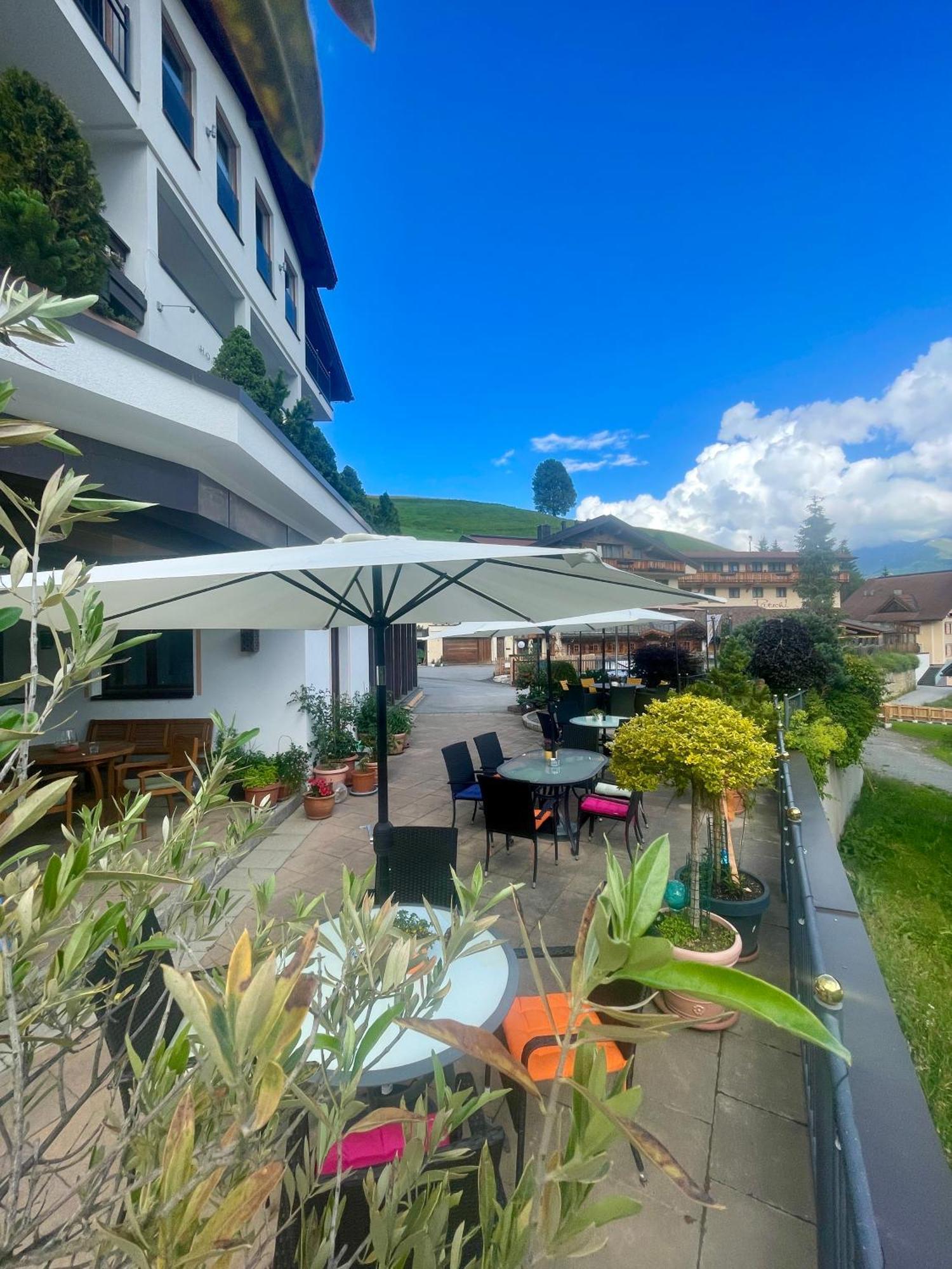 Hotel Garni Zerzer Serfaus Exteriör bild